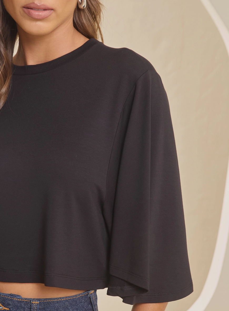 Camiseta Cropped Manga Ampla Preto 3