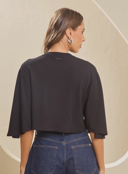 Camiseta Cropped Manga Ampla