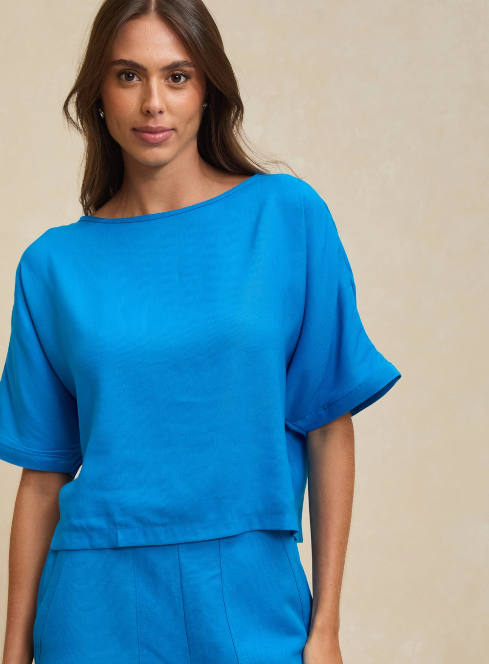 Camiseta Feminina Cropped Oversized Azul 4