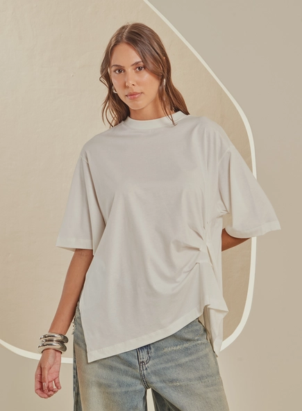Camiseta Feminina Oversized Com Drapeado