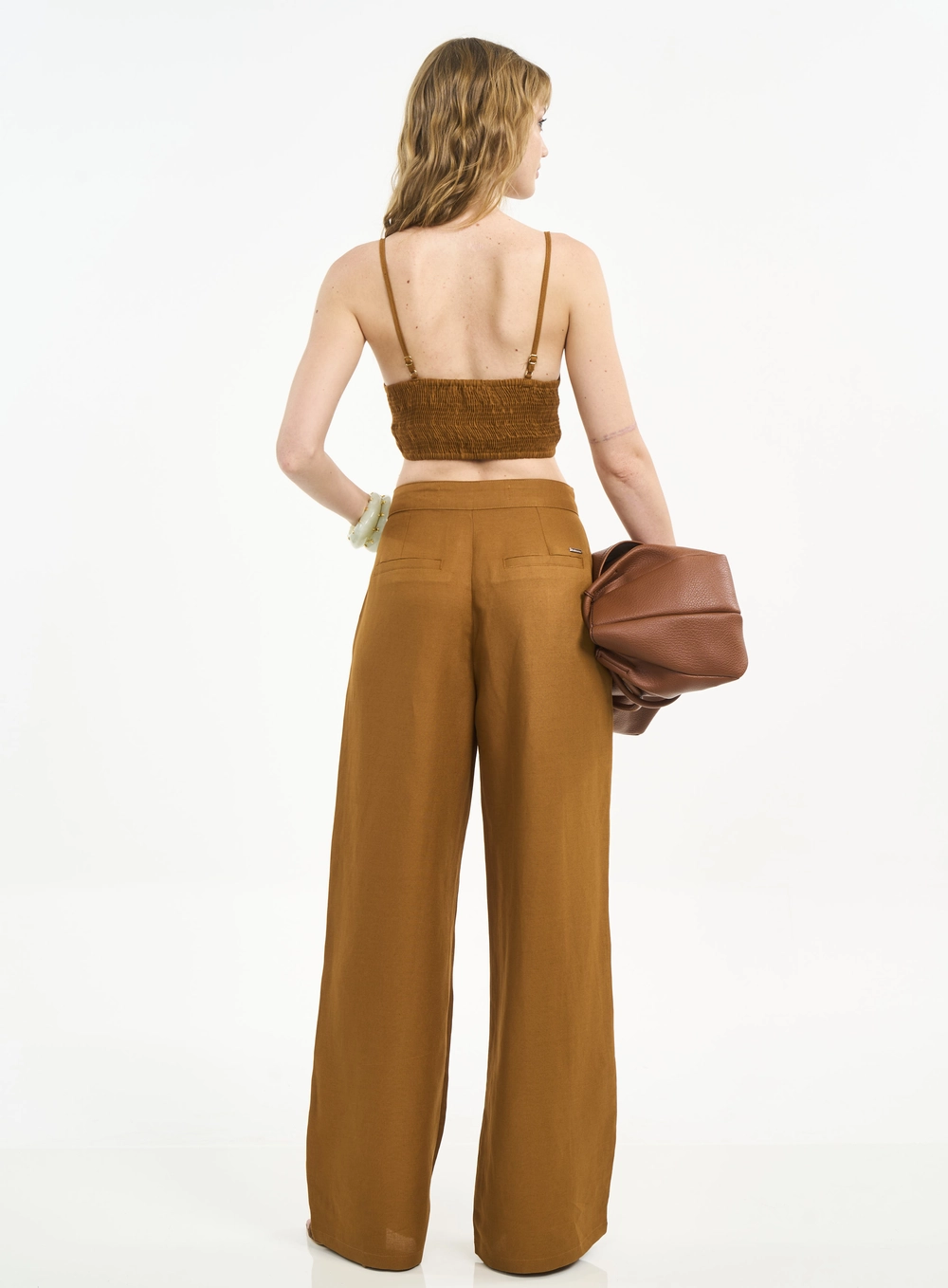 Top Cropped Com Busto Estruturado E Lastex Marrom