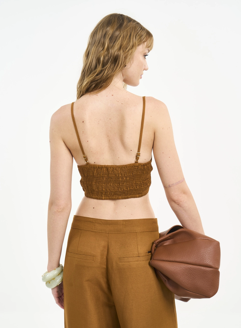 Top Cropped Com Busto Estruturado E Lastex Marrom