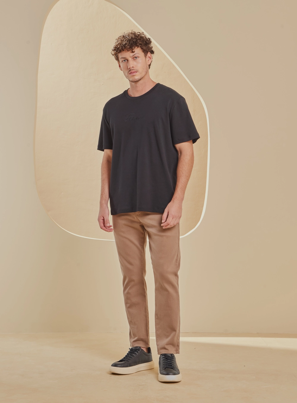 Camiseta Masculina New Box Básica Preto 1