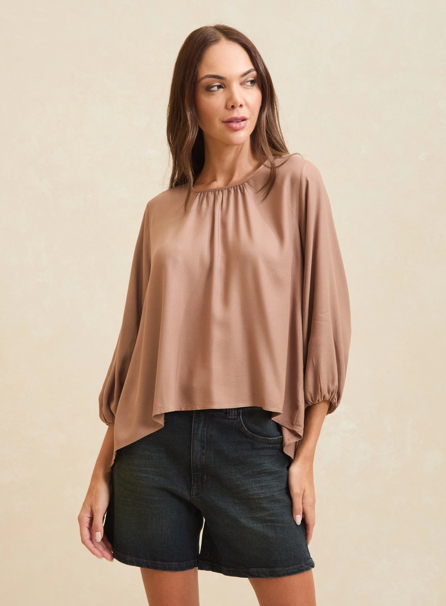 Blusa Ampla Decote Franzido Marrom
