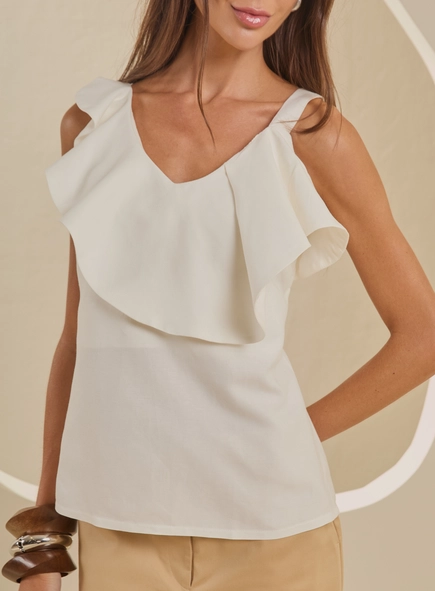 Blusa Com Detalhe Assimétrico