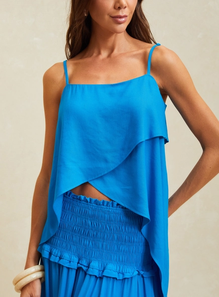 Blusa Assimétrica Com Sobreposição