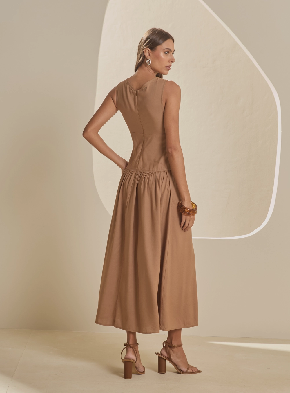 Vestido Maxi Midi De Alça Larga Ajustado Marrom 2