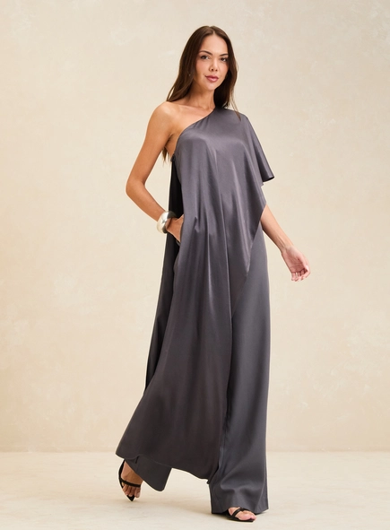 Macacão Longo Acetinado Wide Leg Assimétrico