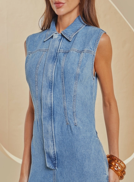 Macacão Jeans Barrel Cintura Ajustada