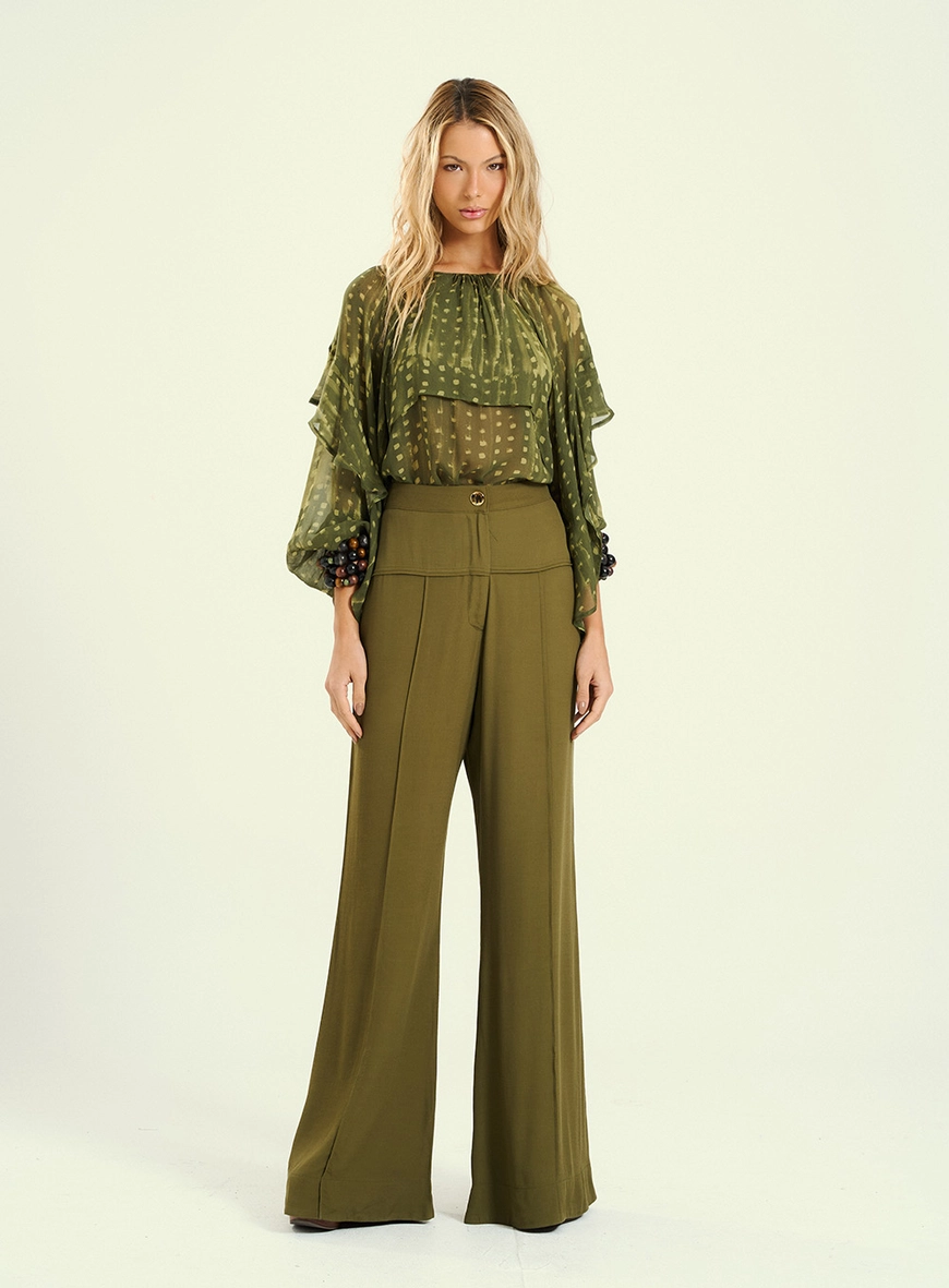 Calça Feminina Pantalona Com Botão E Pregas Verde 1
