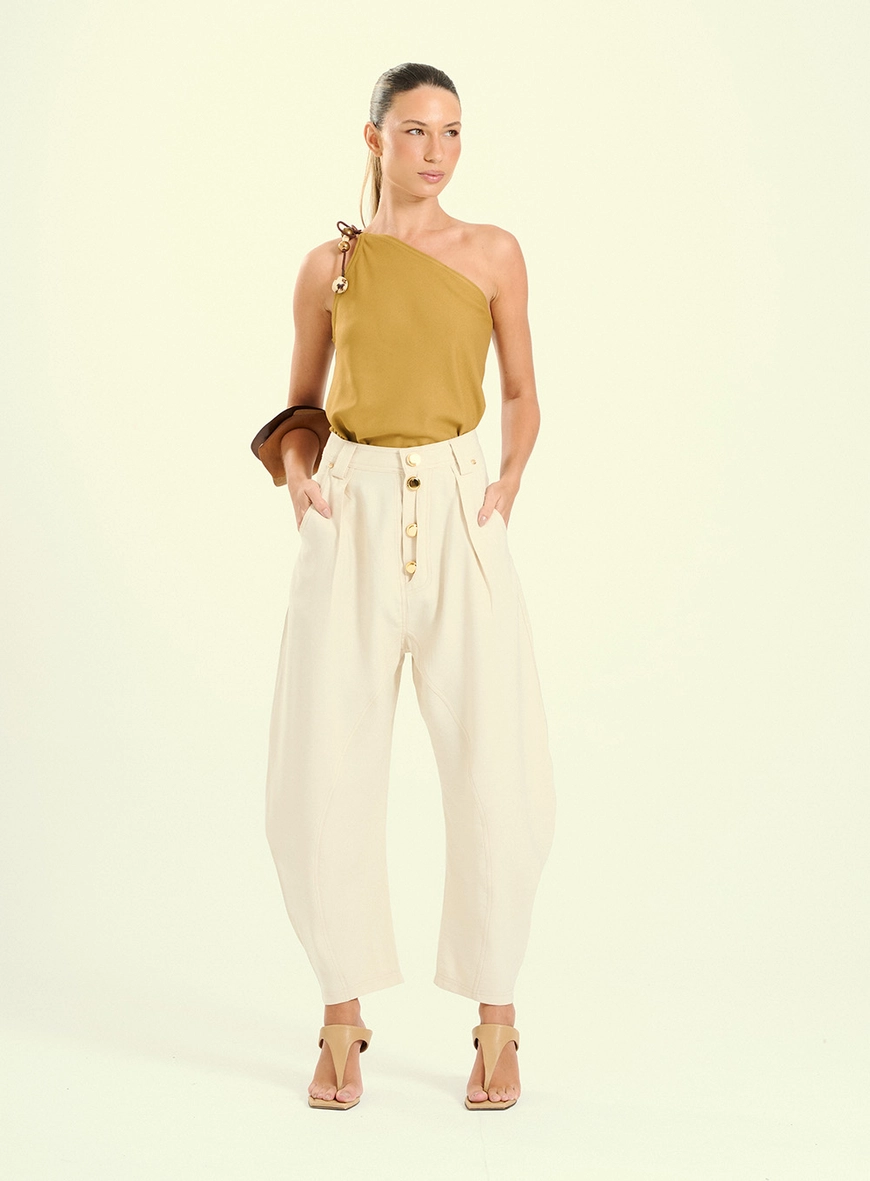 Calça Feminina  Balloon Com Botões E Bolsos Bege 4