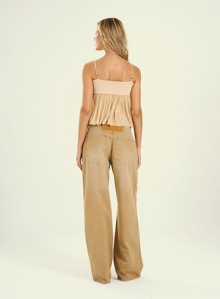 Calça Feminina Wide Leg Com Bolsos E Passantes