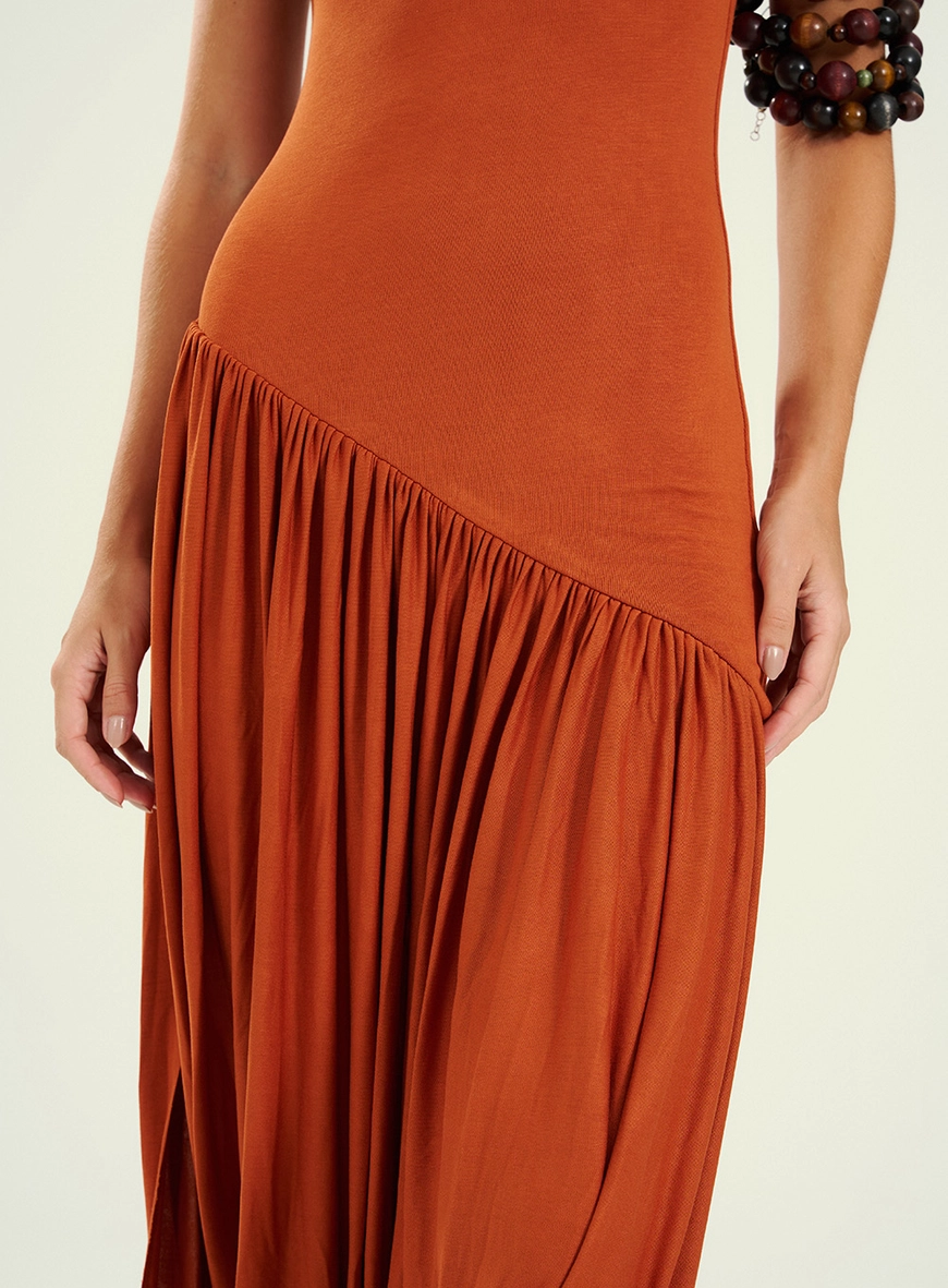 Vestido Feminino Midi Com Recorte Diagonal Marrom 3
