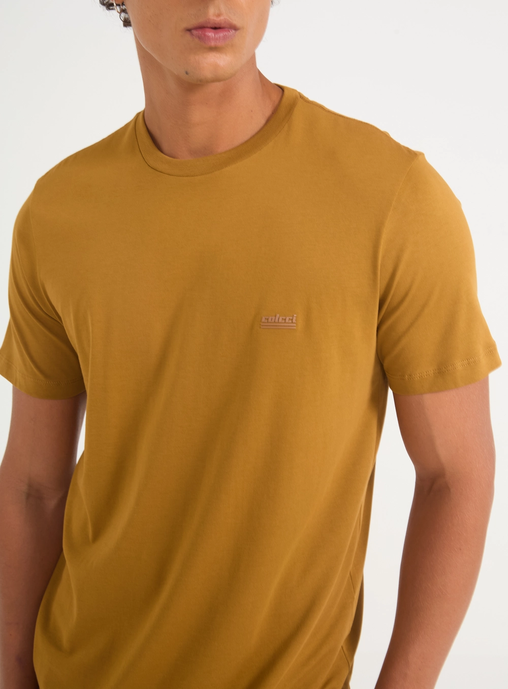 Camiseta Masculina Básica Com Logo Marrom