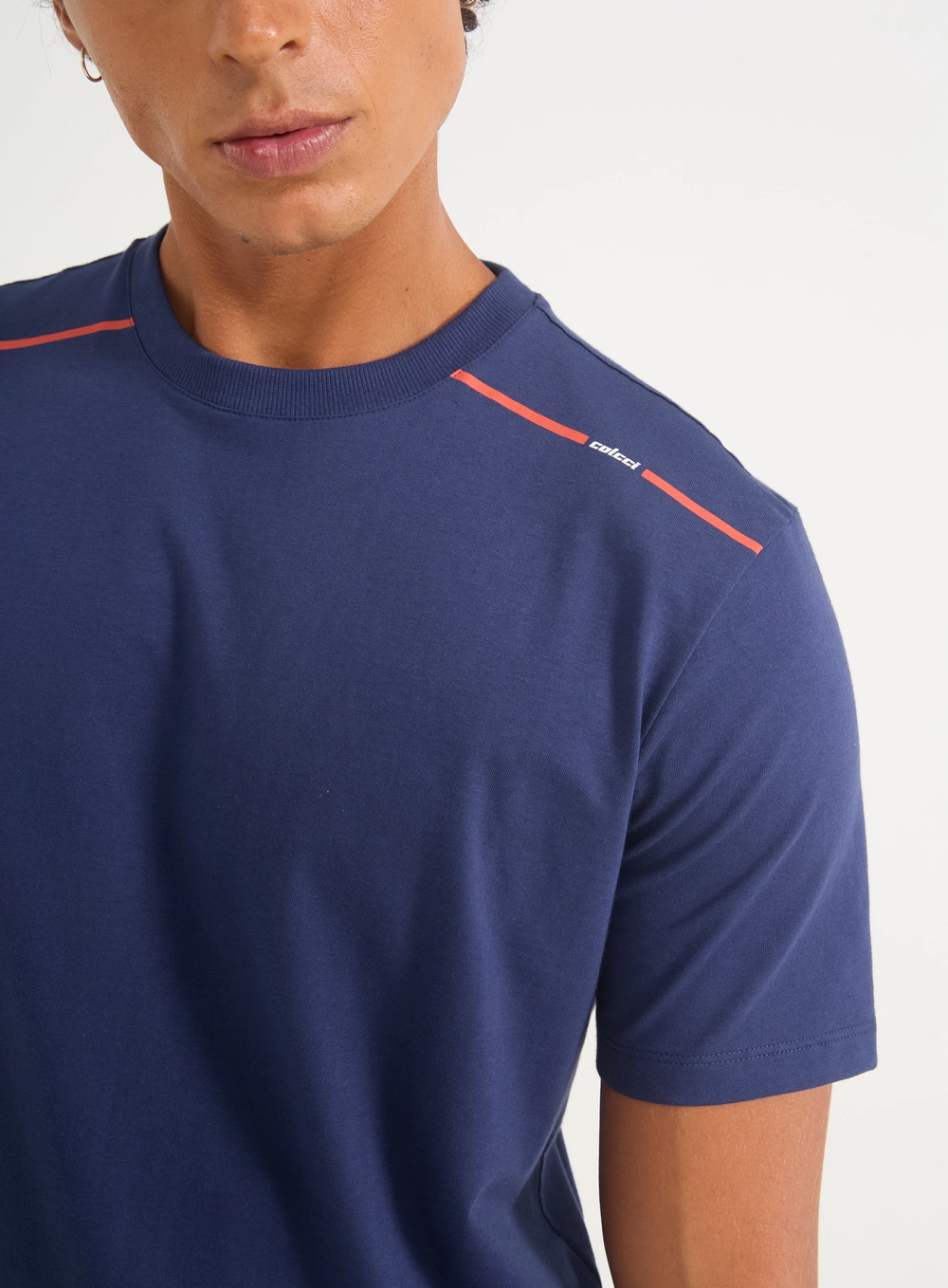 Camiseta Masculina Com Listras E Logo Azul