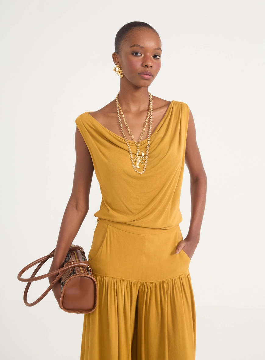 Blusa Feminina Com Decote Degagê