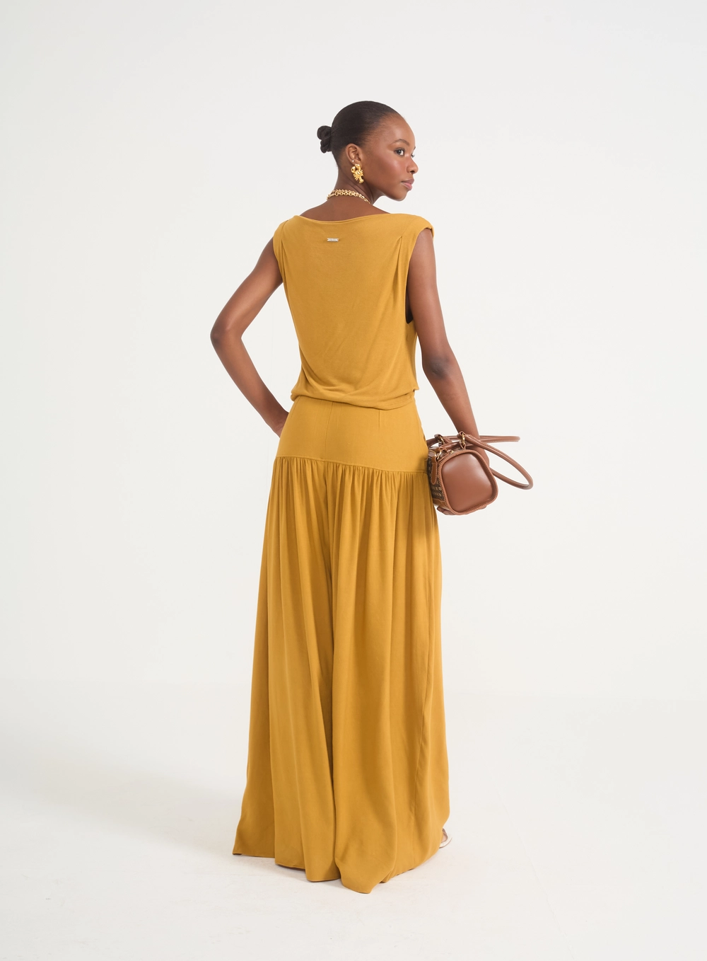 Blusa Feminina Com Decote Degagê Amarelo
