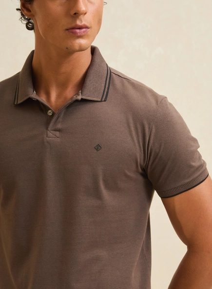 Polo Masculina Muscle Com Friso