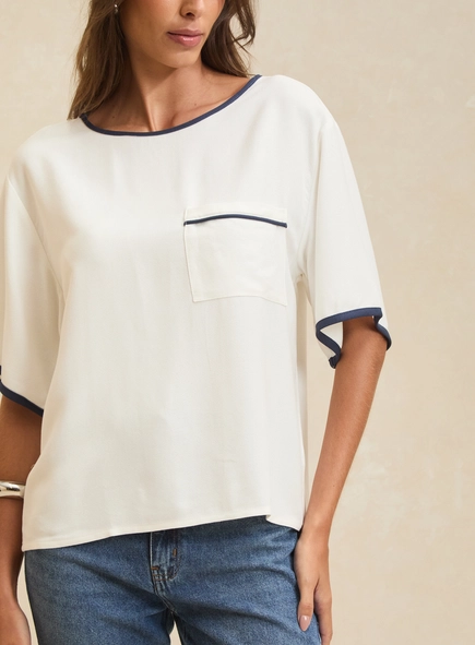 Camiseta Feminina Ampla Com Contrastantes