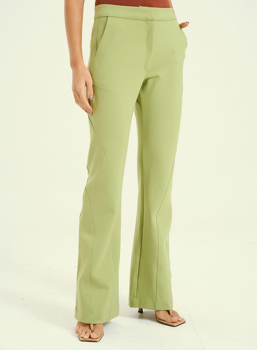 Calça Feminina De Alfaiataria Com Recortes Sinuoso Verde 3