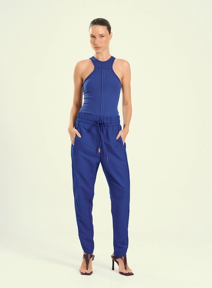 Calça Feminina  Escultural Com Barra Sinuosa