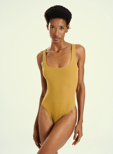 Body Feminino Com Decote U