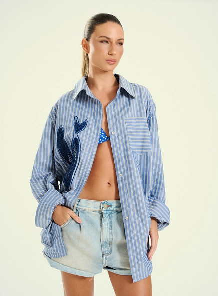 Camisa Feminina Listrada Com Bordado