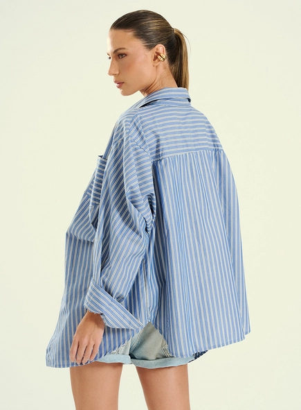 Camisa Feminina Listrada Com Bordado