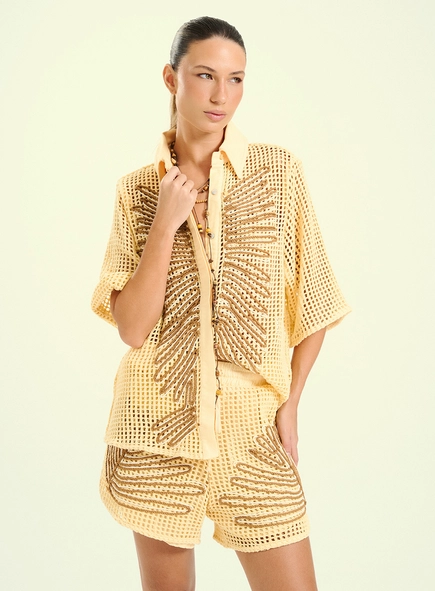 Camisa Feminina Em Tela Com Bordados