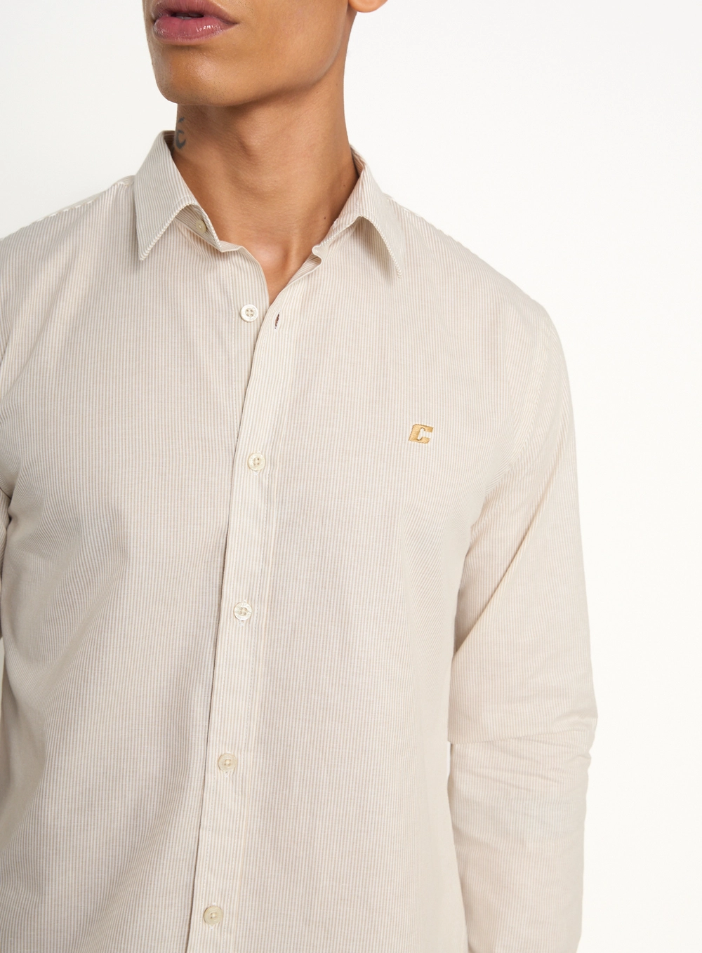 Camisa Masculina Listrada Com Mini Logo Branco