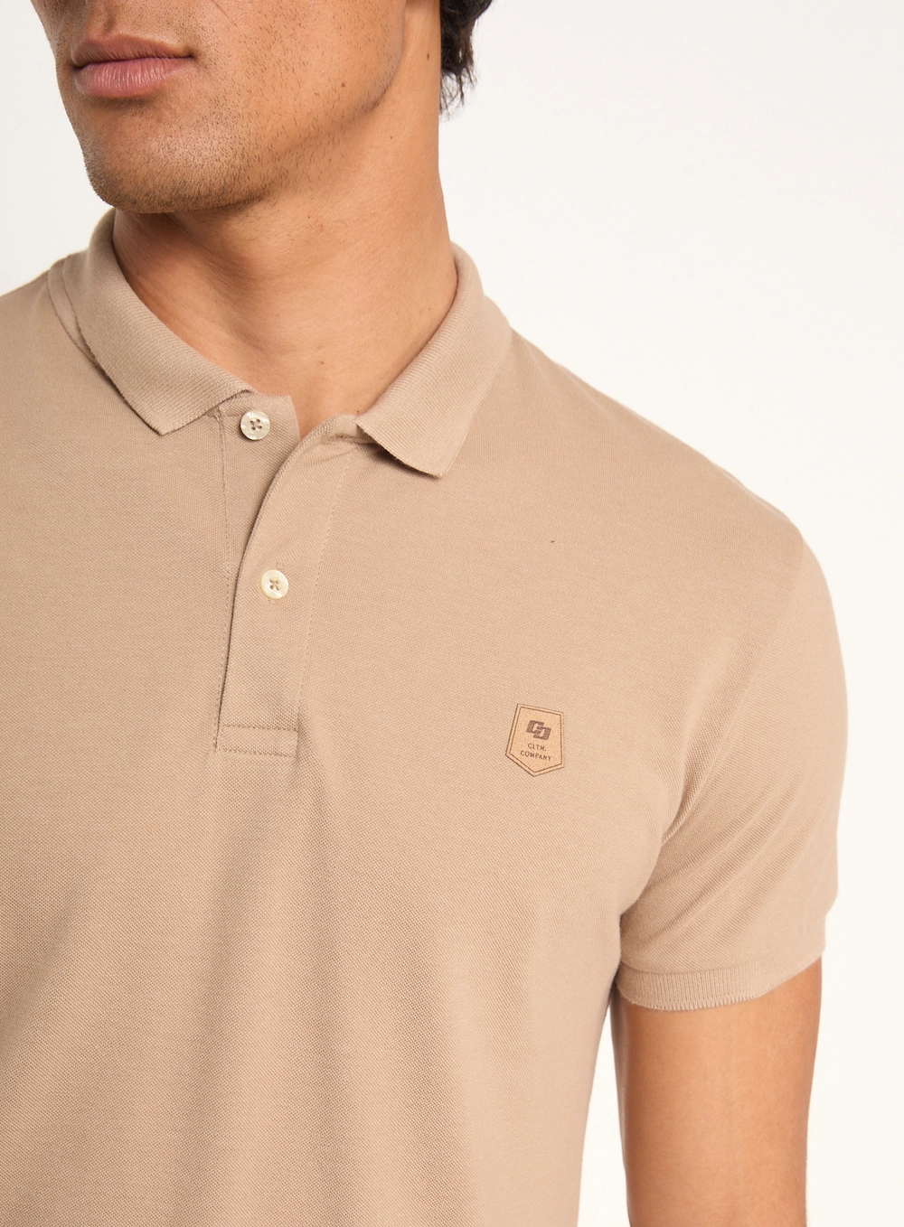 Polo Masculina Com Logo Localizado Bege
