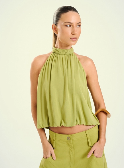 Blusa Feminina Com Gola Trançada