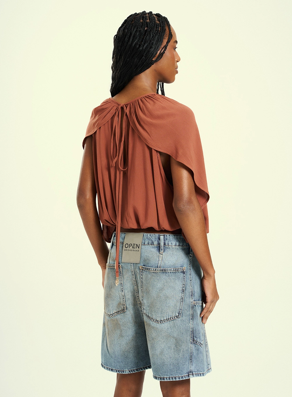 Blusa Feminina Com Franzidos Marrom 2
