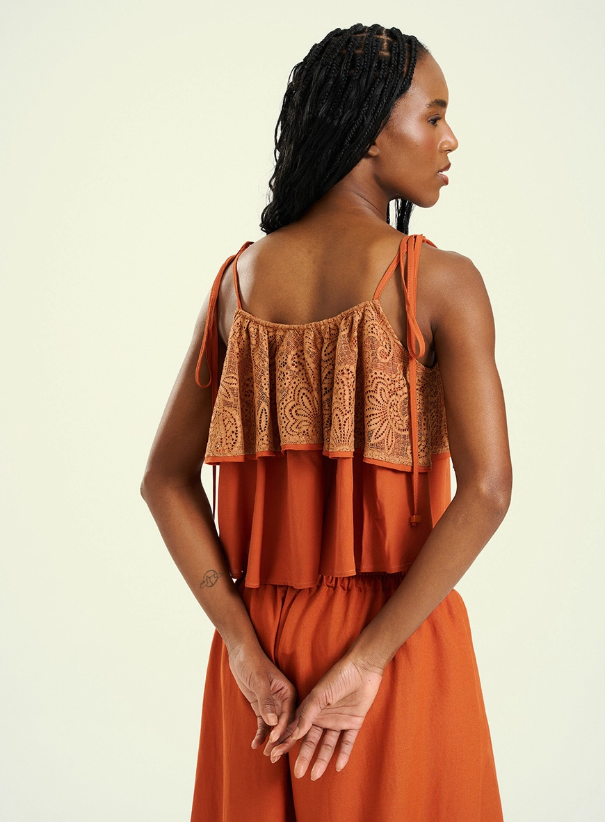 Blusa Feminina Com Renda E Alças De Amarração Marrom 2
