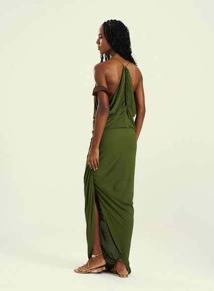 Vestido Feminino Longo De Silhueta Fluida