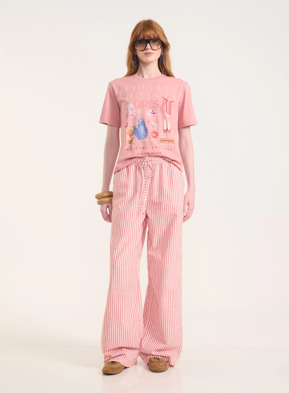 Camiseta Regular Com Estampa E Gola Em Ribana Rosa