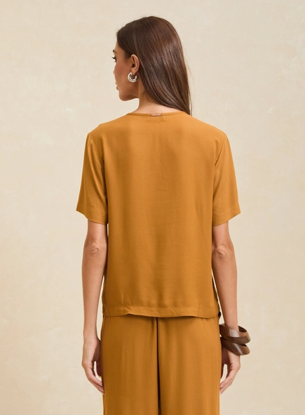 Camiseta Feminina Reta Decote V