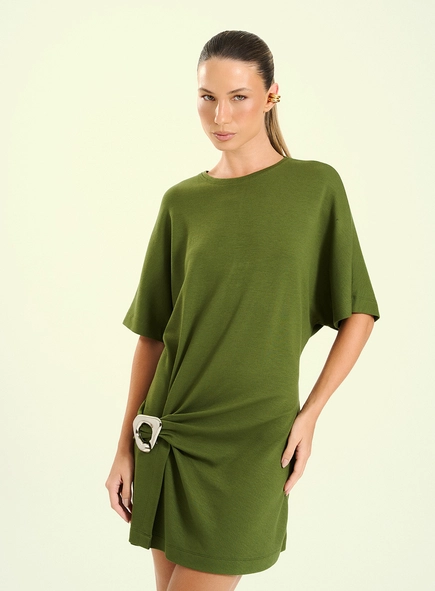 Vestido Feminino Curto Com Detalhe Metálico