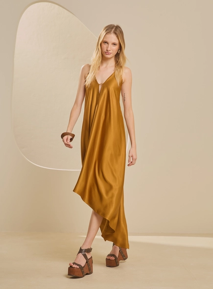 Vestido Midi Assimétrico Acetinado