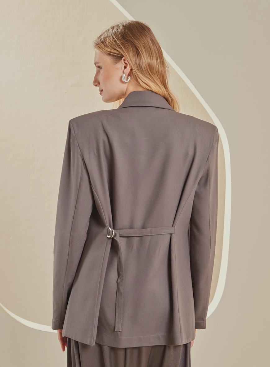 Blazer Feminino Alongado Com Ajuste Costas Cinza