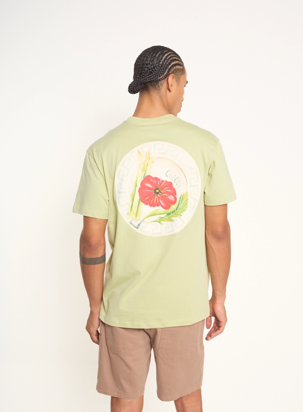 Camiseta Masculina Com Estampa Frontal E Posterior Bege