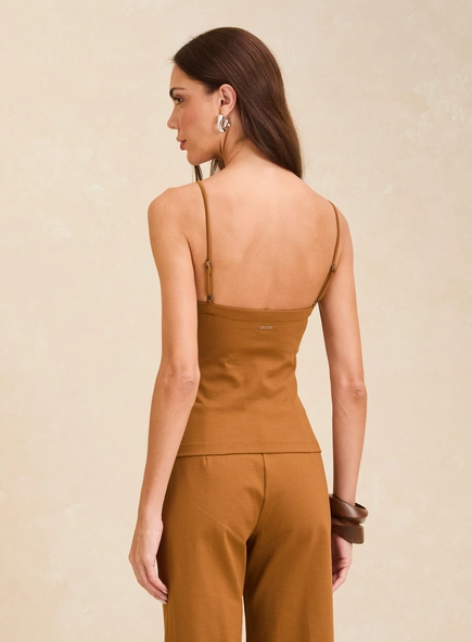 Blusa Slim Busto Estruturado