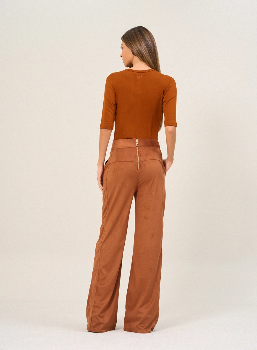 Calça Feminina Wide Leg Com Textura Marrom Zeus 2
