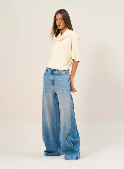 Calça Feminina Jeans Com Lavagem Clara