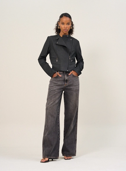 Calça Feminina Jeans Com Lavagem Escura