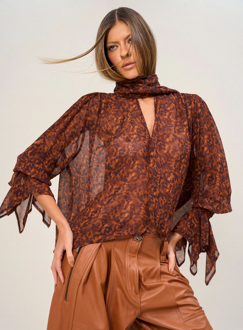 Blusa Feminina Estampa Animal Print Com Amarração Estampados 3