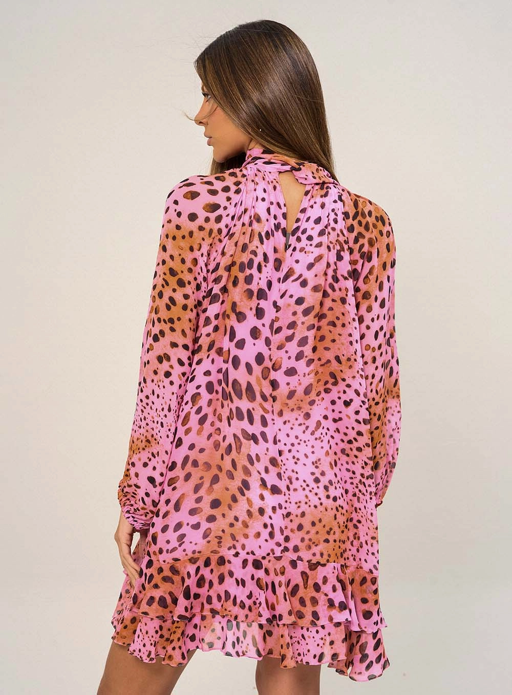 Vestido Curto Com Estampa Jaguar Estampados 2