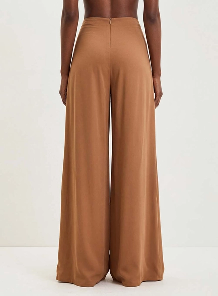 Calça Feminina Com Amarração Frontal - Ampla