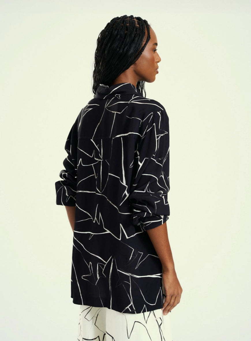 Camisa Feminina Estampada Com Bordado Estampados 2