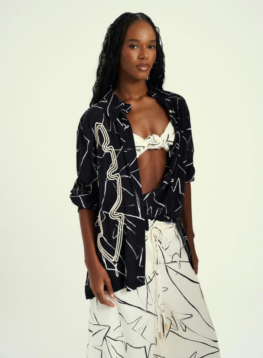 Camisa Feminina Estampada Com Bordado Estampados 4